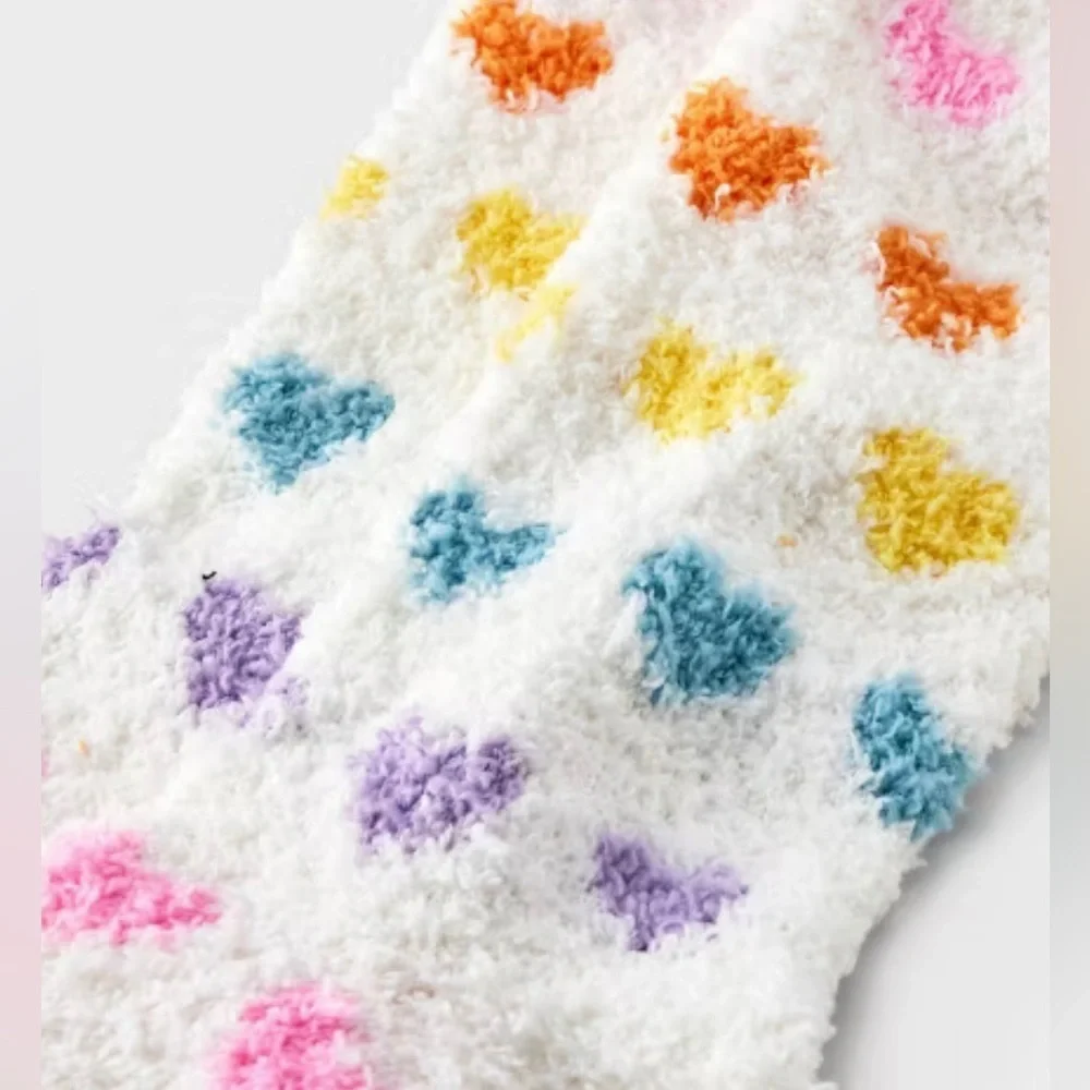 NWT Rainbow Hearts Cozy Crew Socks